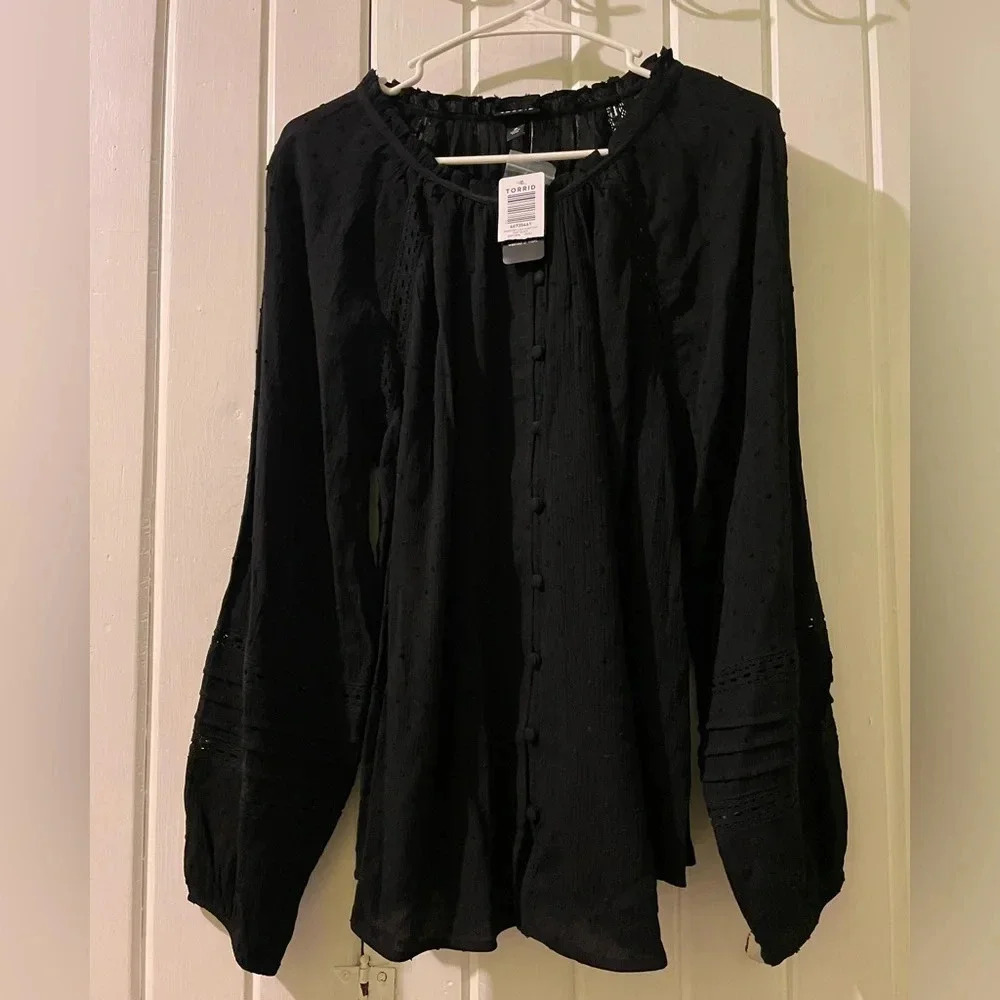 Torrid Swiss dot lace inset top size 0 NWT